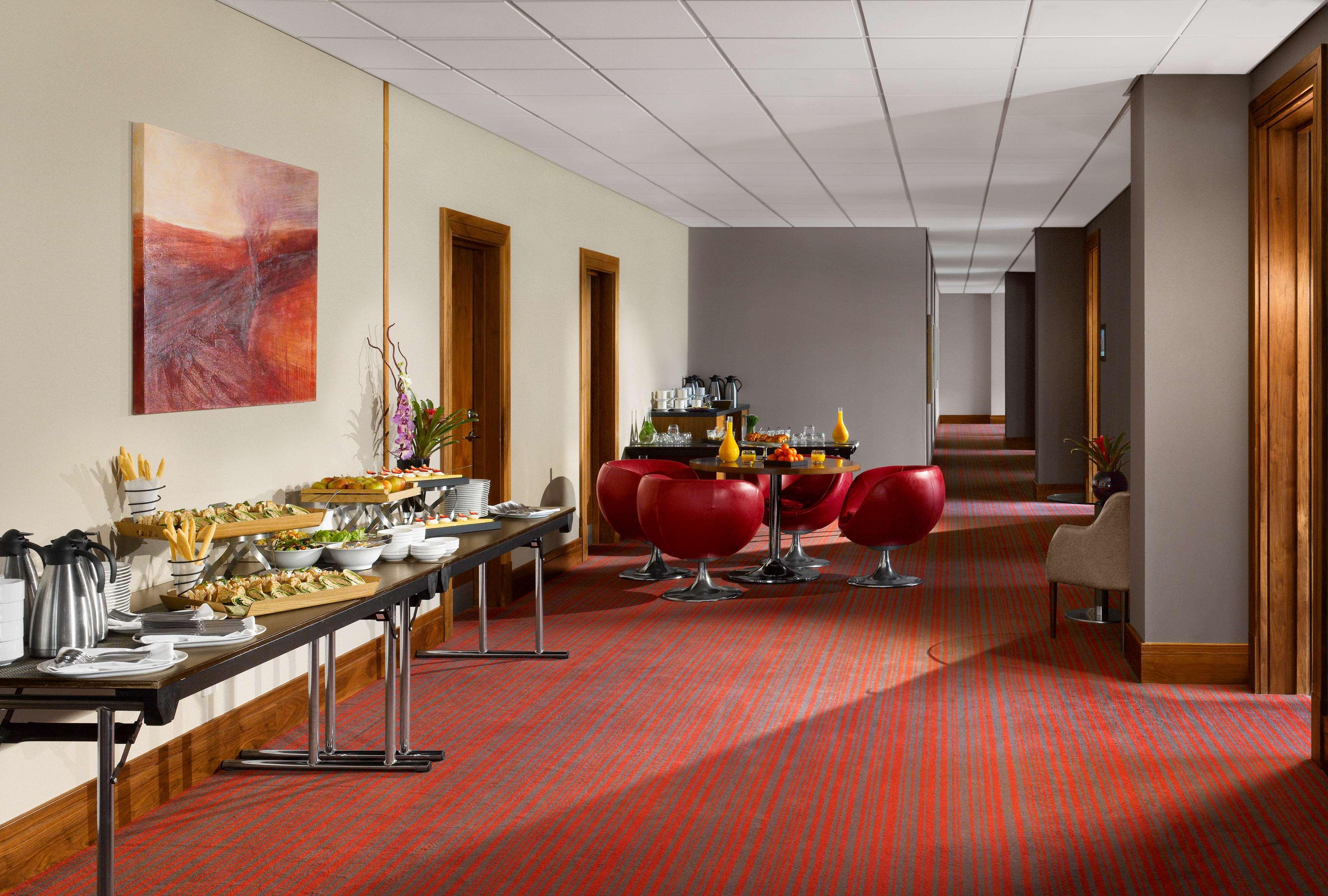 Отель Radisson Blu Hotel,